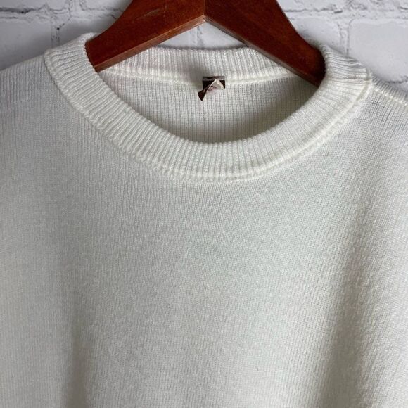 Vara Cream Crewneck Sweater Large - Picture 5 of 11